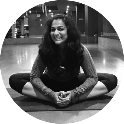 Rakhi Swales, yoga instructor, recommending Comfybud for gentle body support and relaxation
