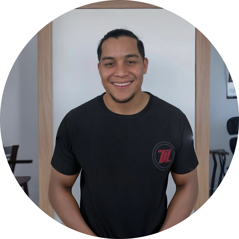 Ryan Aziz, massage therapist, recommending Comfybud for body comfort, pain relief, and better rest